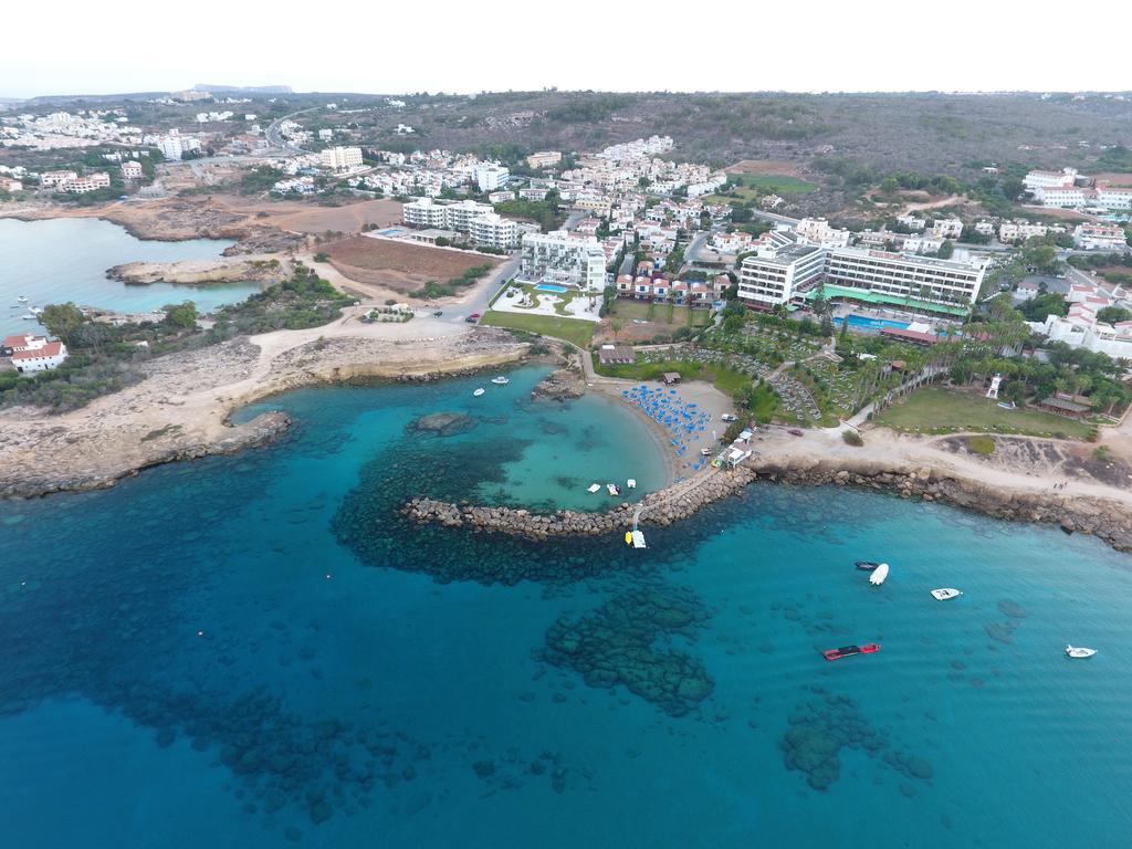 Thalassa Court Sandy Beach Apartment Protarász Kültér fotó